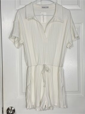 Coastal Chic Off-white Ribbed Marley Collared Romper Kendall Lane Size Small NWT